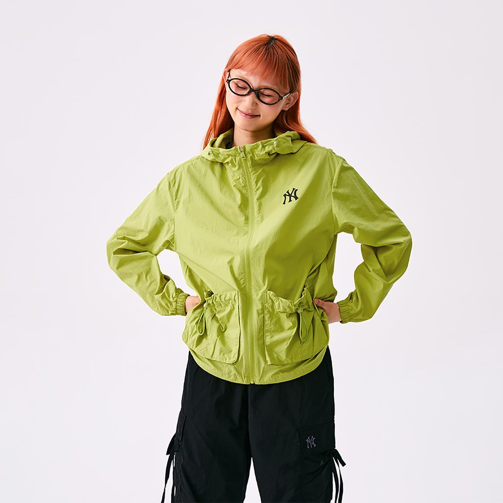 New MLB New York Yankees Basic Collection SS25 Windproof Jacket Unisex Light Olive Green 3AWJB0453-50OLL