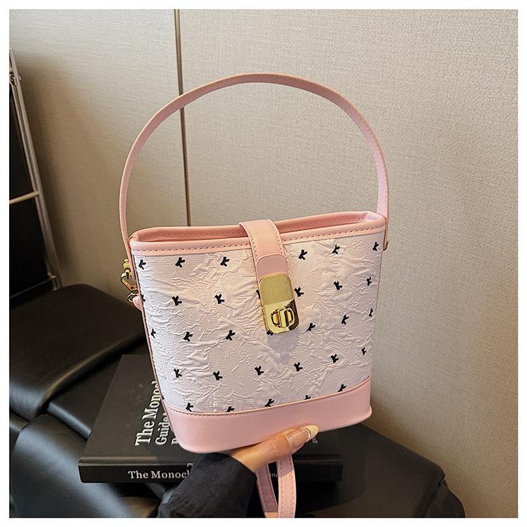 Cartoon Bear Print Portable Small Bag Women 2025 Niche Design Bucket Bag Shoulder Bag