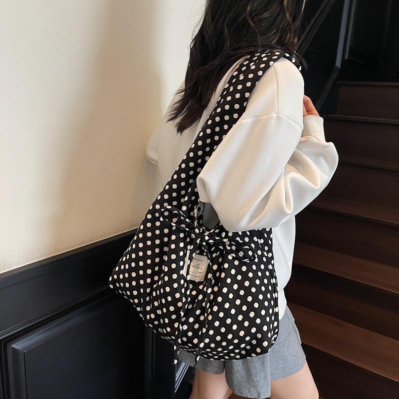 Large Capacity Casual Cloth Bag Women's New Fashion Polka Dot Single Shoulder Underarm Daily Commuting Tote Big Bag