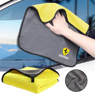 Îngrijire auto – Bureți, cârpe şi perii