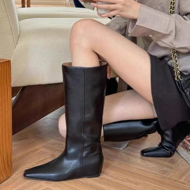 

Новые женские ботинки Мода Универсальный темперамент Прямые ботинки Роскошные Ретро Осенние женские туфли Повседневный комфорт Мода Высокие ботинки 40