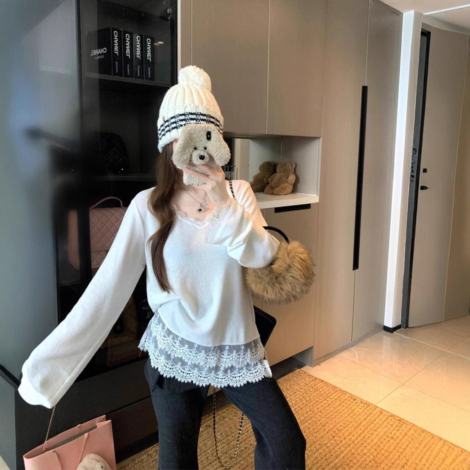 

Layered Lace Patchwork V-Neck Long Sleeve Stylish Women s Top - 2025 Autumn/Winter Collection XL белый