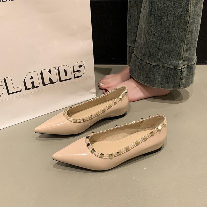 5 Cm Inner Height Increase, Rivets, Light Mouth, Nude Color, Pointed End, Soft Patent Leather, French Temperament, Single Shoes, Commuting To Work