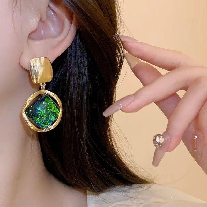 Vintage Green Geometric Rhombus Round Earrings Women Fashion Rhinestone Stud Earrings For Party Wedding Jewelry Accessories