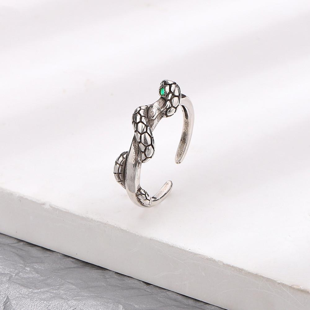 Stylish Womens Snake Ring With Green Eye Stone Vintage Material Copper