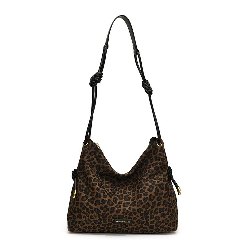 Fashion Trend Velvet Leather In Style Feminine Bag New Korean Version Popular Leopard Print Large Capacity Shoulder Bag
