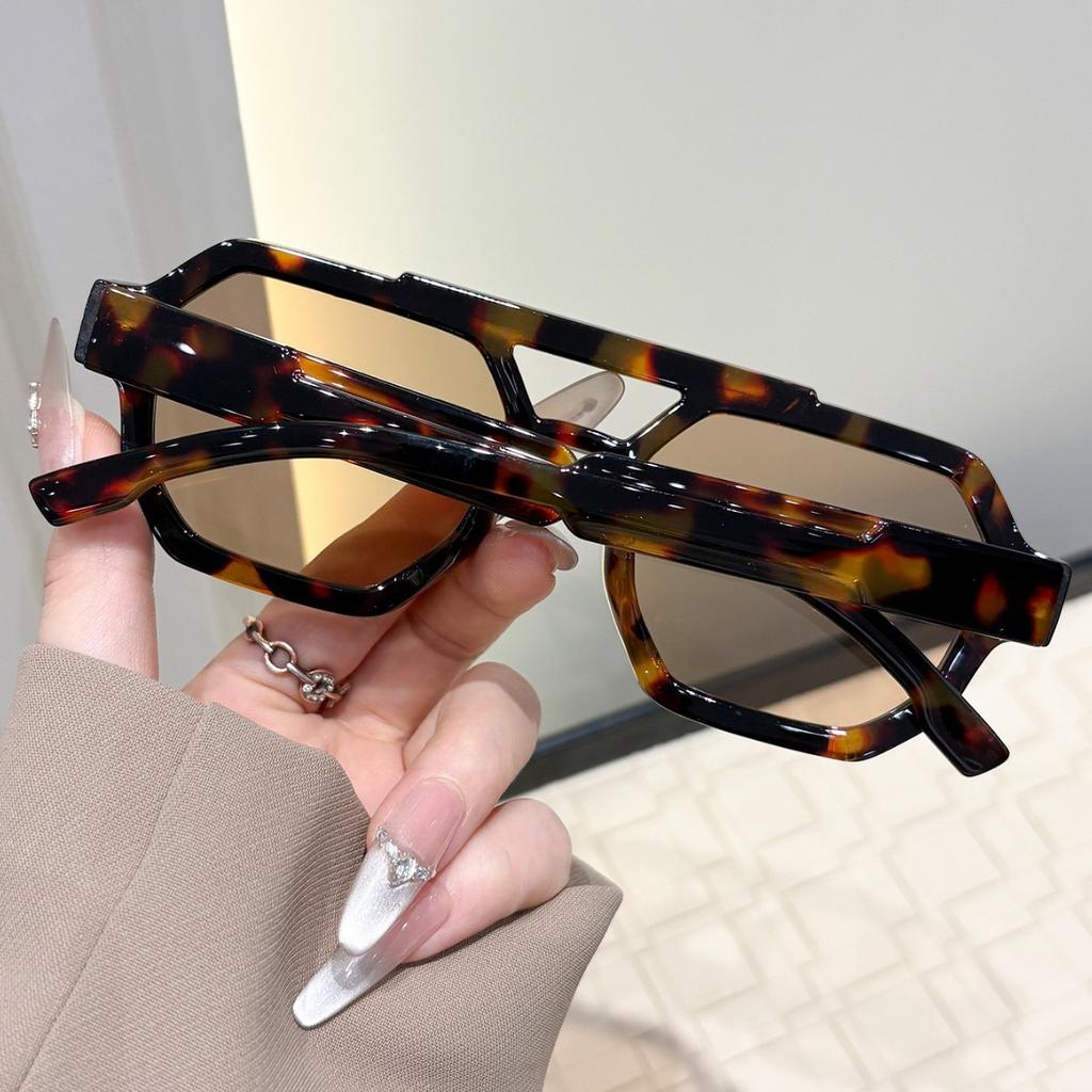 New Arrival Vintage Square Sunglasses Women Men Polygon Sun Glasses Female Oval Eyewear Sunglasses for Male Female Eyeglasses