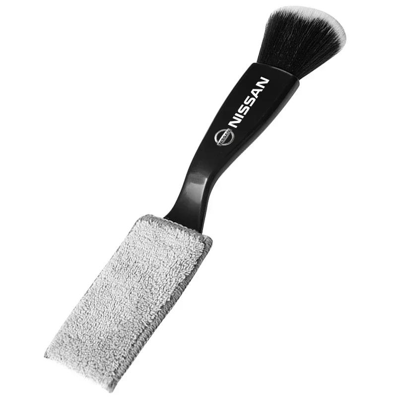 

2025 J10 For Nissan Multifunctional Car Cleaning Clean Tools Dust Removal Double-ended Brushes For Nissan Nismo Tiida Teana Skyl