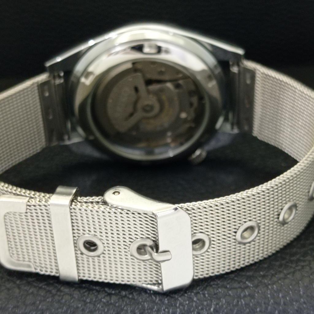 VINTAGE SEIKO 5 AUTOMATIC REFURBISHED JAPAN MENS BLACK DIAL WATCH A440533-9 Sk-a440533-1