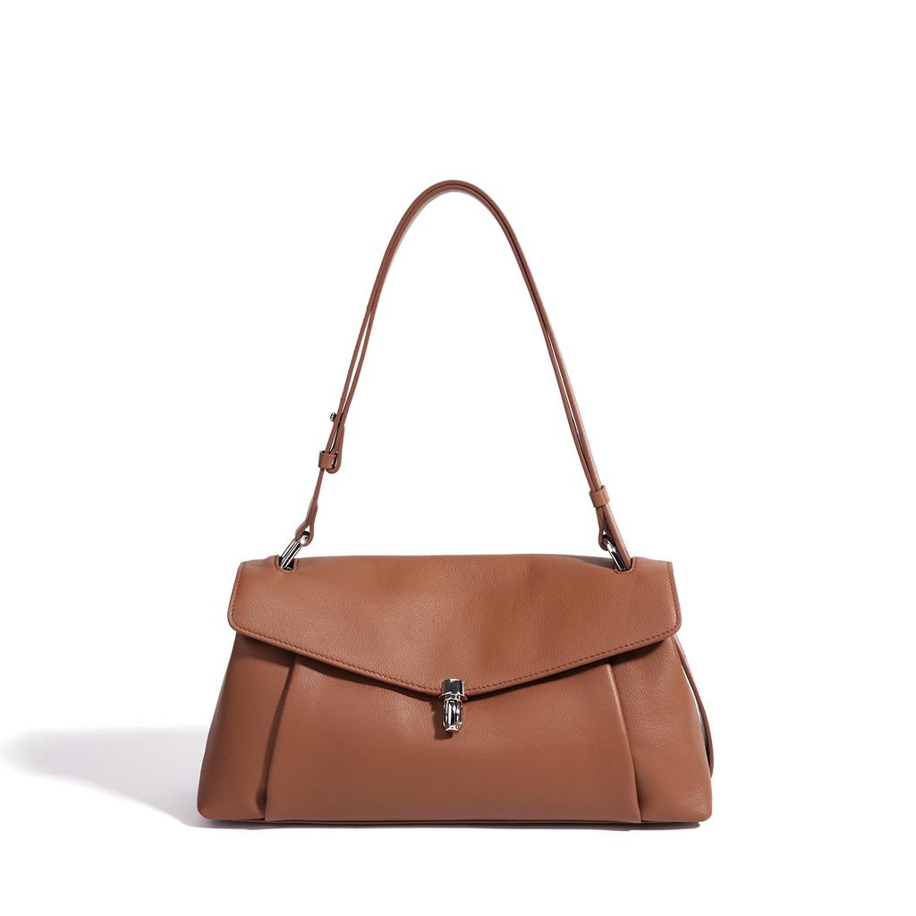 Shoulder bag, leather flip small square bag, messenger bag, commuter large-capacity handbag bag.