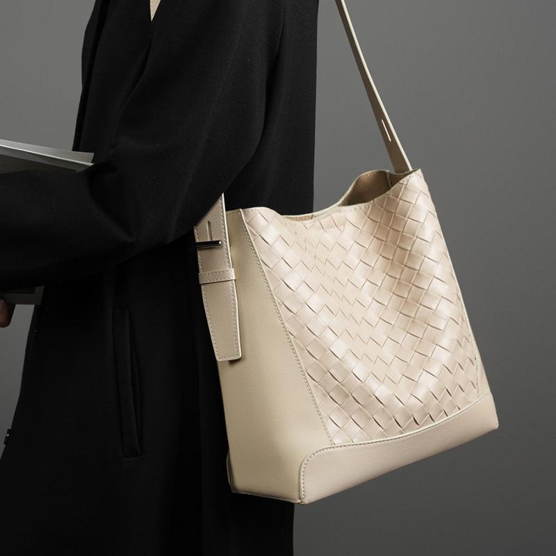 Women's Bag, Cowhide Tote Bag, Hand-woven Large-capacity Commuter Single-shoulder Crossbody Bag