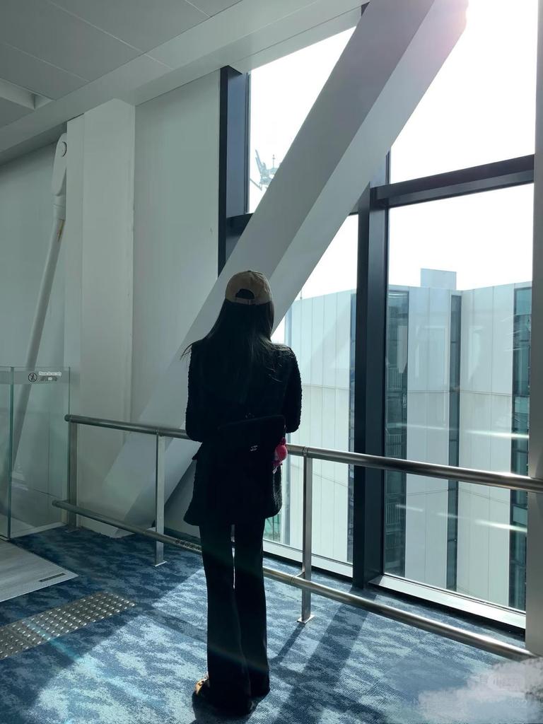 Women's High-Waisted Slimming Micro Flare Pants: Leg-Lengthening Spring/Summer Black Style