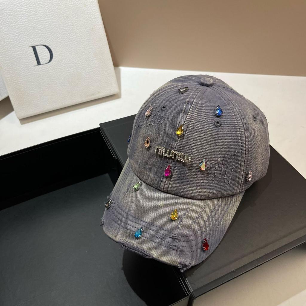 Heavy Industry Light Luxury Color Rhinestone Min Baseball Cap, Personalized Niche Hole Washed Sports Cap