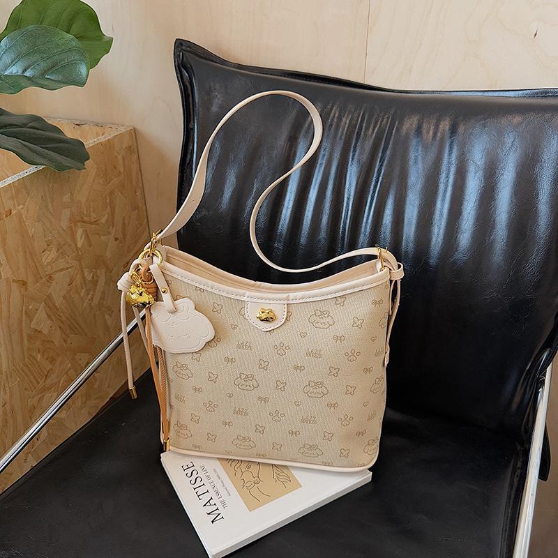 

2025 Women s Large Capacity Retro Tote Bag, High-End Fashion Floral Commute Bag, Shoulder Crossbody Style 25cm x 22cm x 11cm грязно-белый