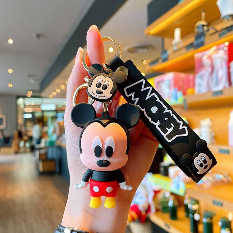 

New Mickey and Minnie Star and Stitch keychain decoration cartoon doll car pendant keychain bag pendant couple small gift
