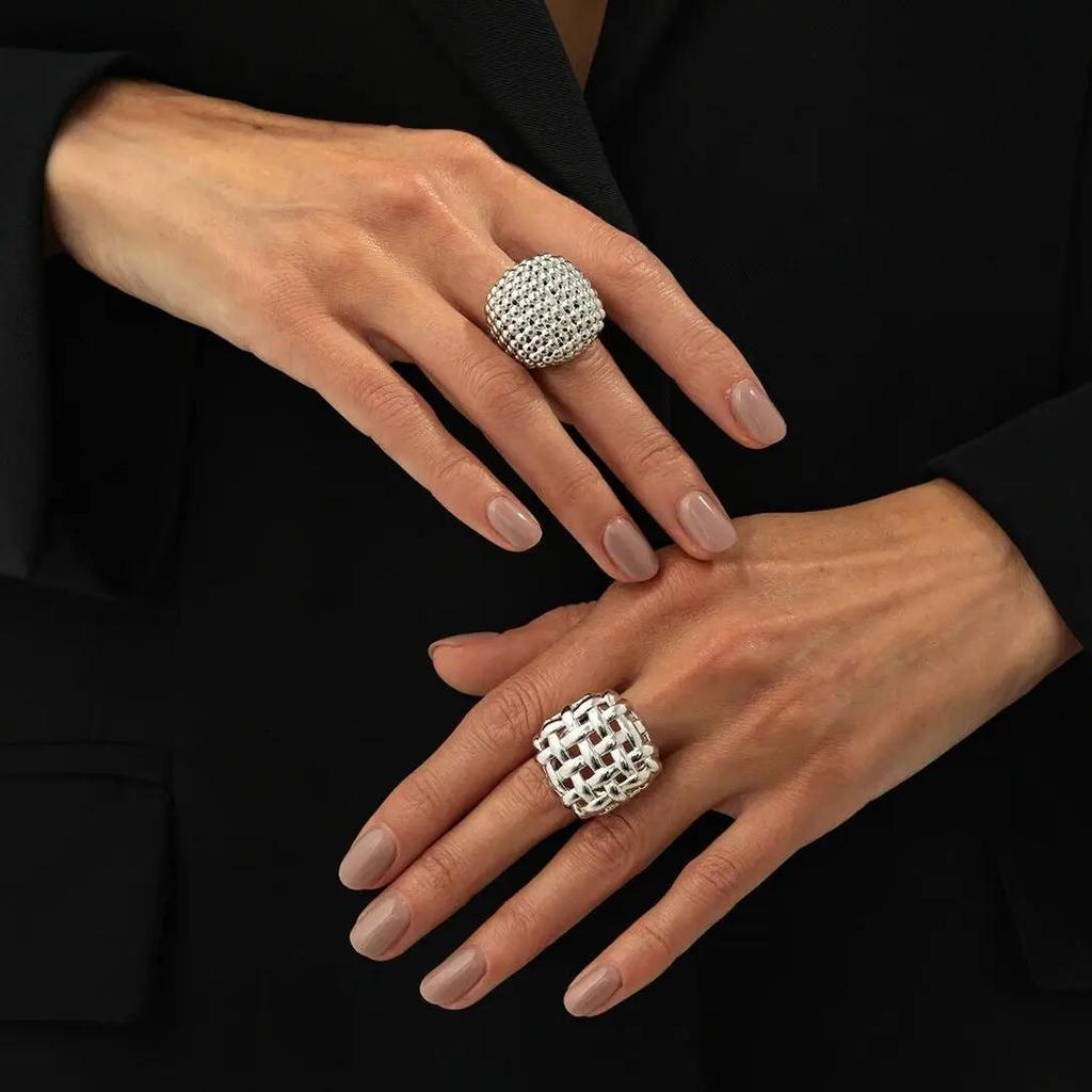 Salircon 2 Pcs/Set Fashion Metal Weave Geometric Hollow Rings Women Vintage Simple Classic Party Couple Jewelry Gift Accessories