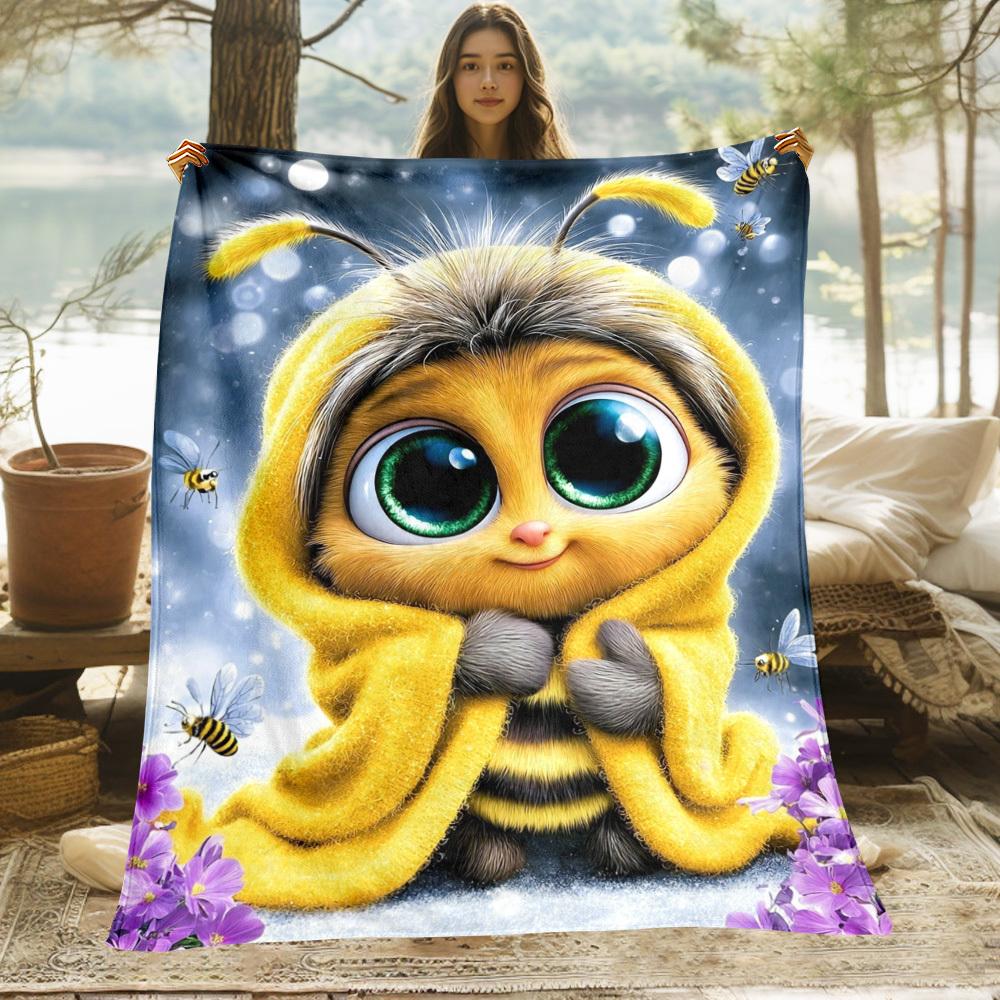 High-definition Printed Flannel Blanket with Bee-themed Character | Soft and Warm Polyester Material, Digital Print, Suitable Fo