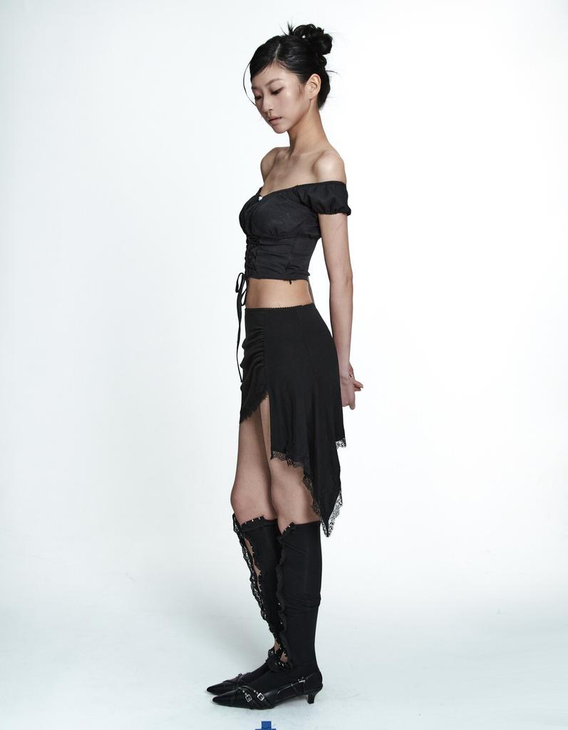 Mlk Asymmetrical Lace Drape Skirt (Black)