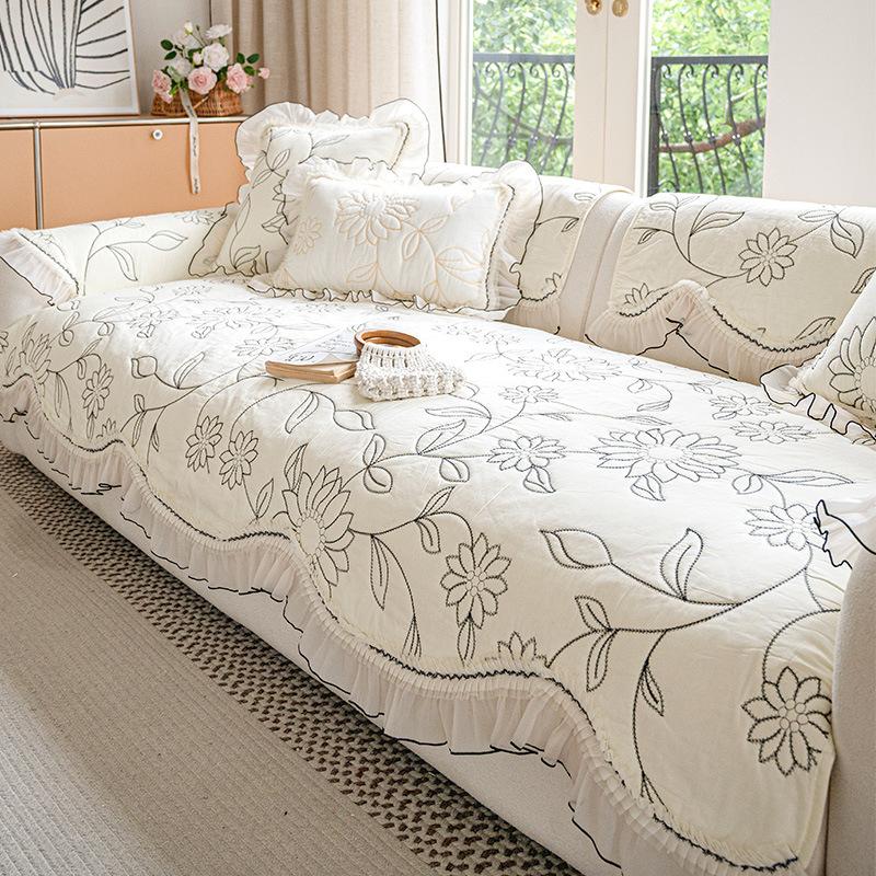 

2025 new high-end embroidered French retro cotton sofa cushion straight row leather sofa non-slip sofa cover 45 * 45cm Pillow Cover