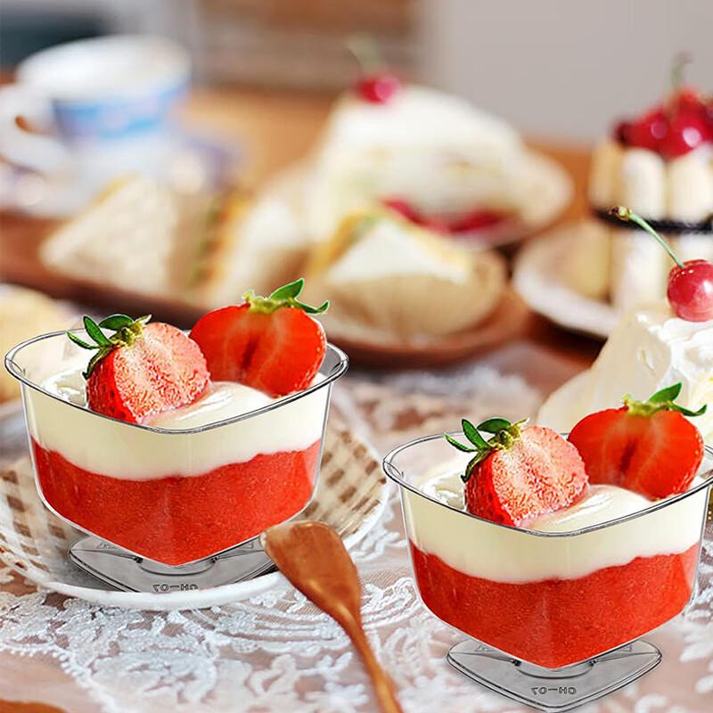 Disposable Heart-shaped Dessert Cups with Spoons