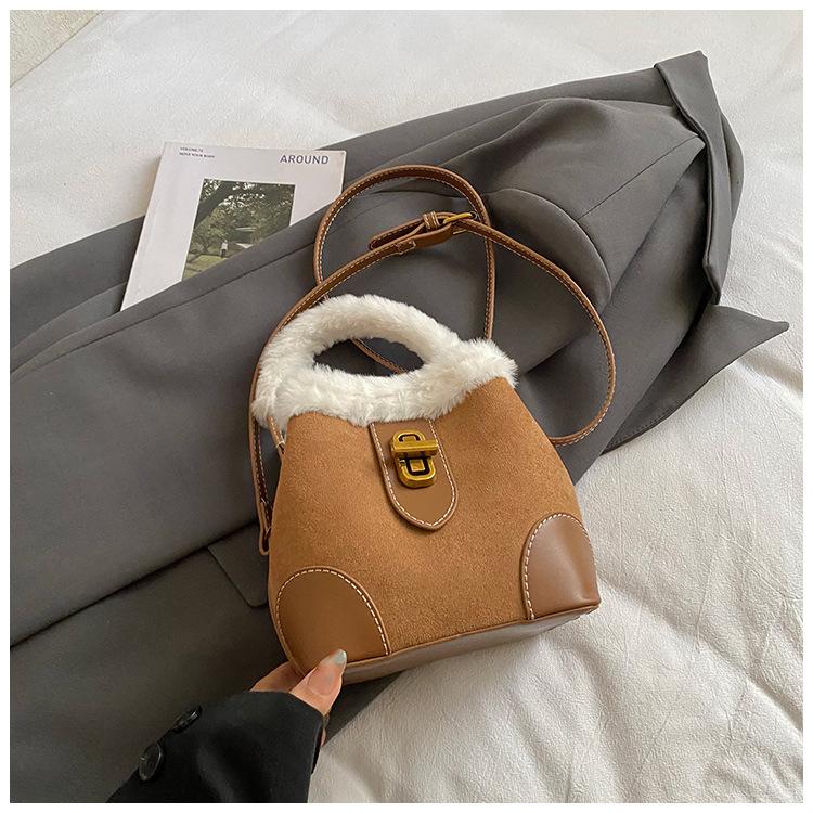 commuter handbag women s handbag winter exquisite bucket bag retro bag women 2740₽