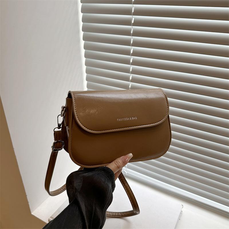 Trend High-end Sense Versatile Saddle Women's Bag Spring Fashion Shoulder Messenger Bag Simple Women's Bag