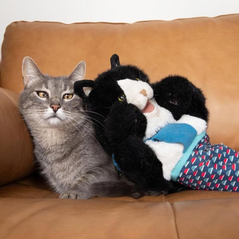 Cartoon Puppet for Cats Plush Stuffed Cats Hand Puppet Wrestler for Engaging Play and Bonding with Your Feline Friend