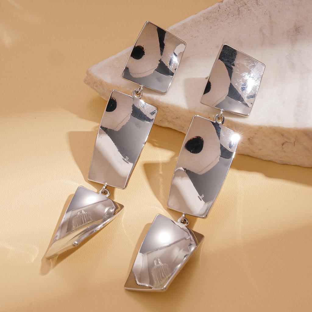 18k real gold electroplated smooth square twisted silver needle earrings personalized earrings.