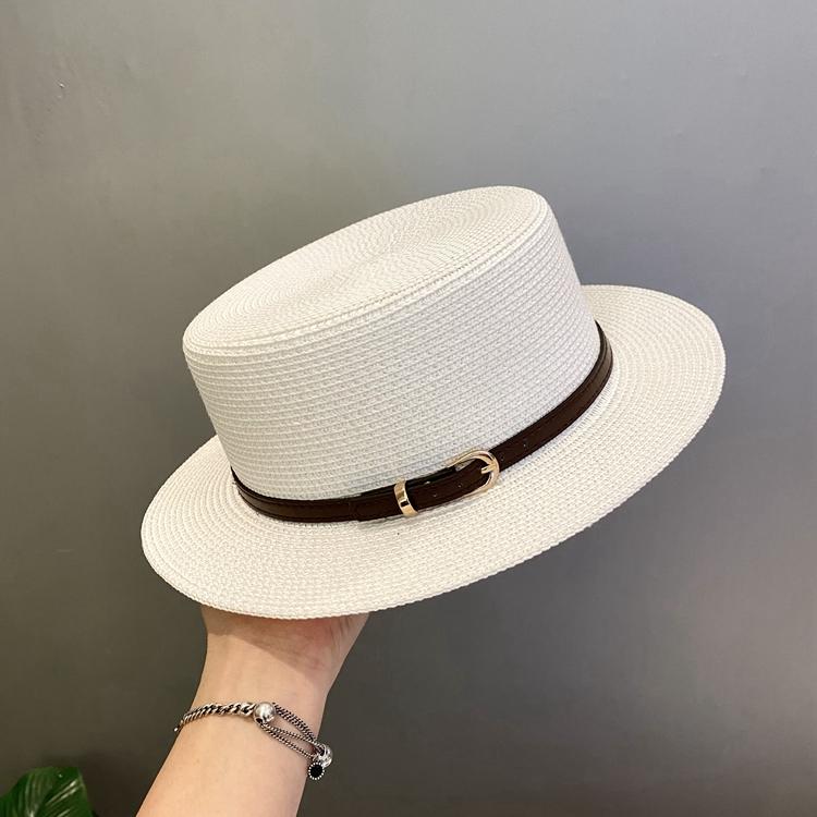 Spring and summer sunshade sunscreen straw hat women's fashion versatile belt buckle top hat British retro style small brim flat top hat