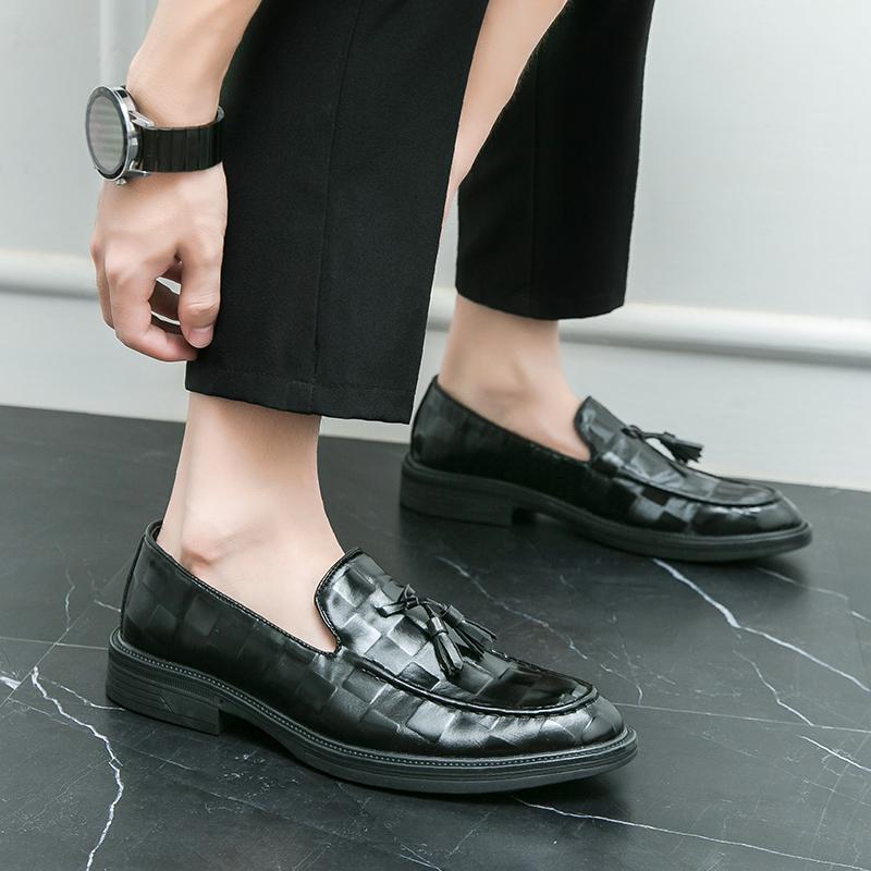 Mode Hohe Qualität Marke Herren Leder Freizeitschuhe Weiche Sohlen Bequeme Slipper Vielseitige Tägliche Outdoor Herren Fahrschuhe