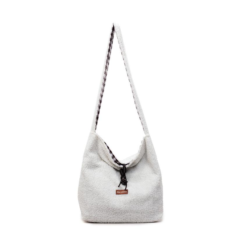 Korean version of lazy wind tote bag women's 2025 autumn new large-capacity plush shoulder crossbody plaid cloth bag