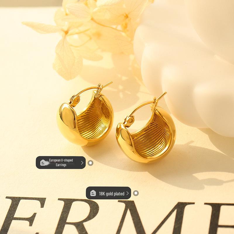 European & American Niche Design 18K Gold-Plated Titanium Steel C-Shaped Round Bead Earrings