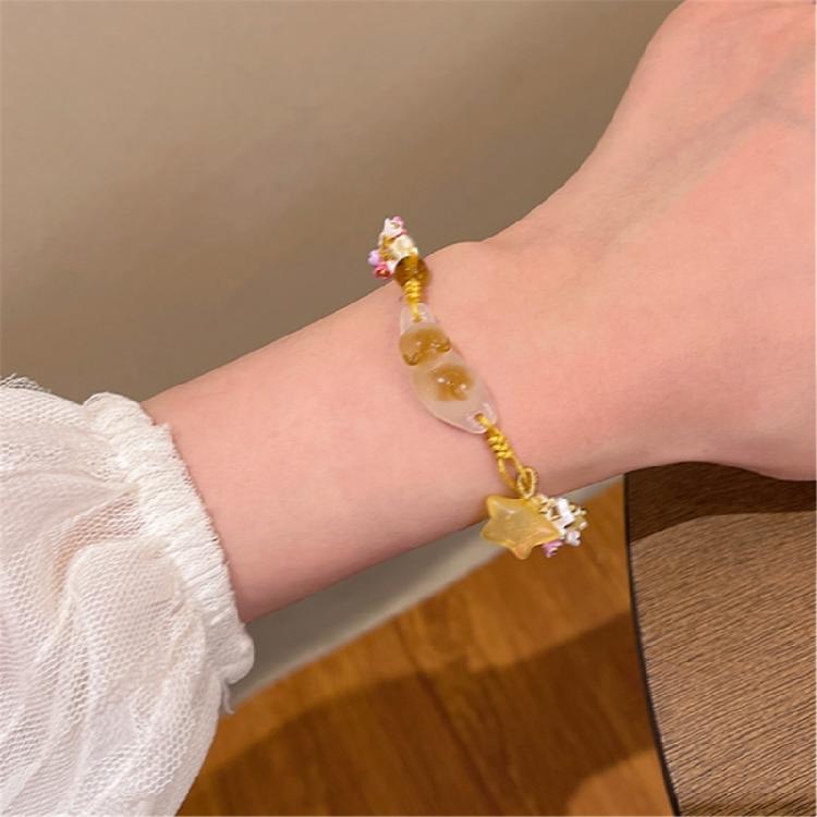 Handcraft Resin Star and Floral Bracelet Including Cats Charm Elegant Jewelry for Everyday Use