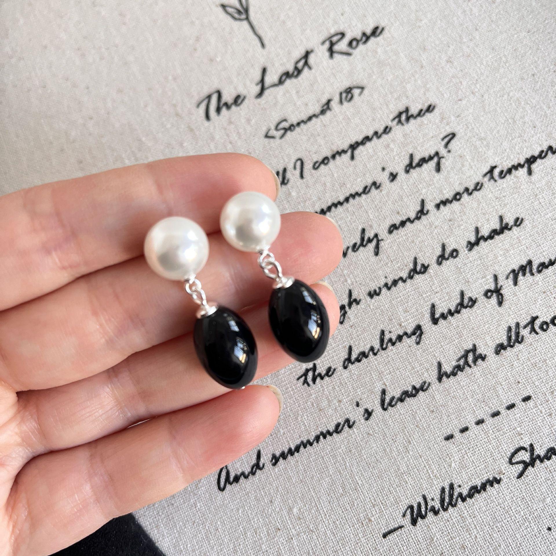 

RAGBAG Home Nordic Minimalist Pearl Black Agate Earrings Sterling Silver Short Vintage Niche Design Premium Earrings