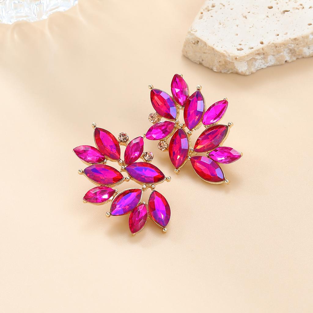 Modische Strassblumen-Steckohrringe für Damen Neues Klassisches Retro-Design Zirkon Party-Accessoires