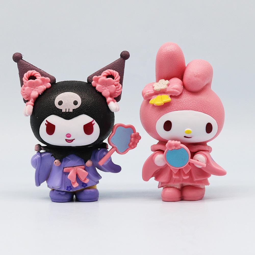 Entzückende Sanrio PVC-Figuren-Kollektion mit Melon Melody und Kuromi in bezaubernden floralen Designs