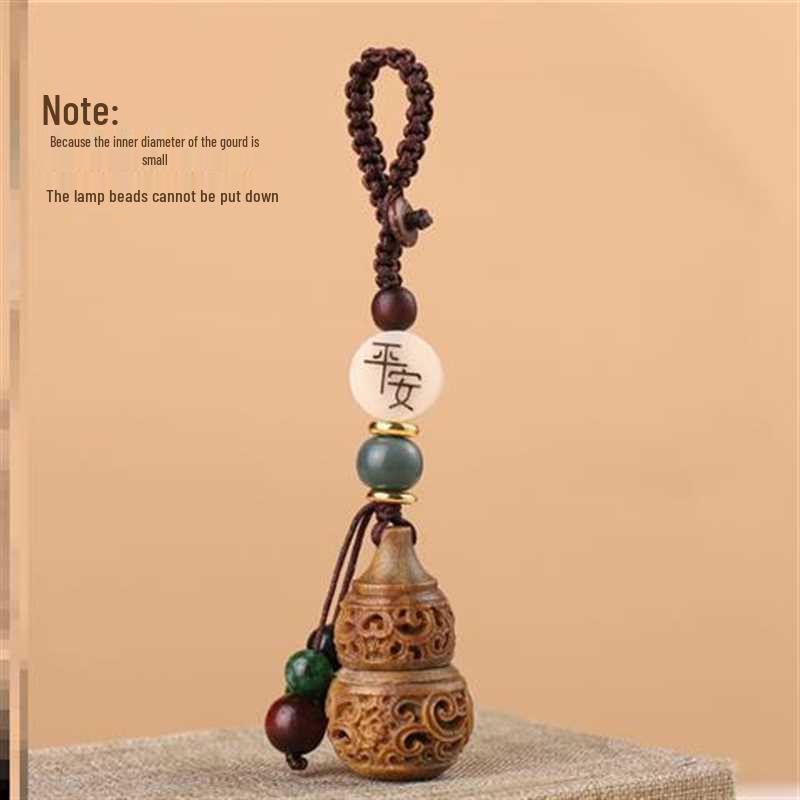 Green Sandalwood Sachet Ball: Ancient-Style Aromatherapy Pendant & Mobile Phone Lanyard with Opening Feature.