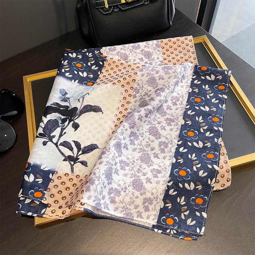 1116 Spring and Summer New Small Square Scarf Women's Light Luxury Versatile Personalized Floral Age-reducing Printing Silk Scarf Retro Splicing Scarf