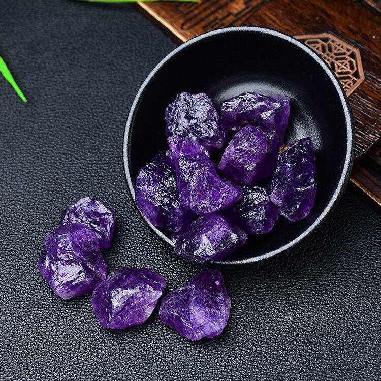Xianci Amethyst Raw Stone Deep Purple Gemstone Bracelet Pendant Aromatherapy Diffuser Accessory.