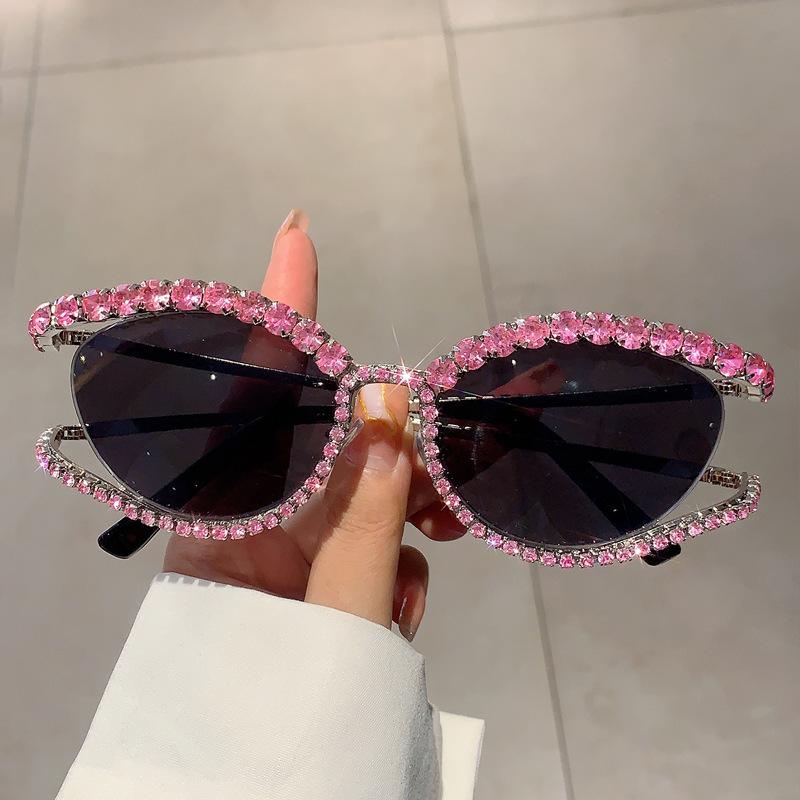 Fashion Vintage  Diamond Sunglasses Women  Luxury Brand Designer Cat Eye Sun Glasses Trending Sexy Ladies Shades Uv400
