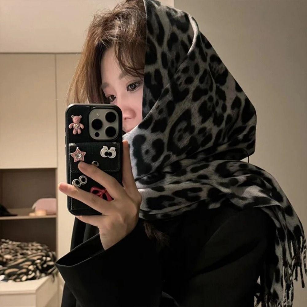 New Retro Leopard Tassel Scarf Women Classic Thickened Warm Shawl Y2K Korean Fringed Shawl