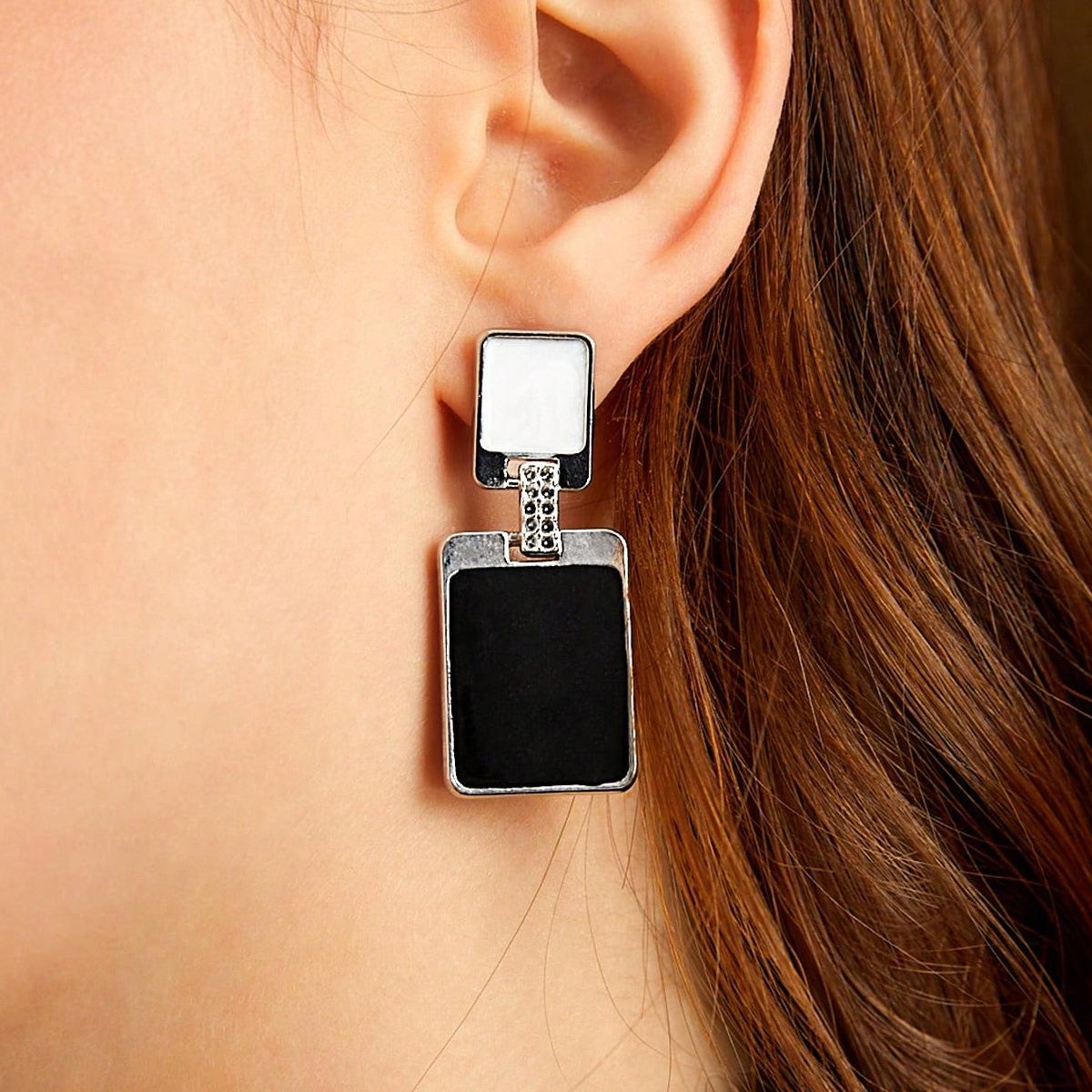 Korean Style Geometric Enamel Hoop Earrings - Retro, Simple, and Elegant