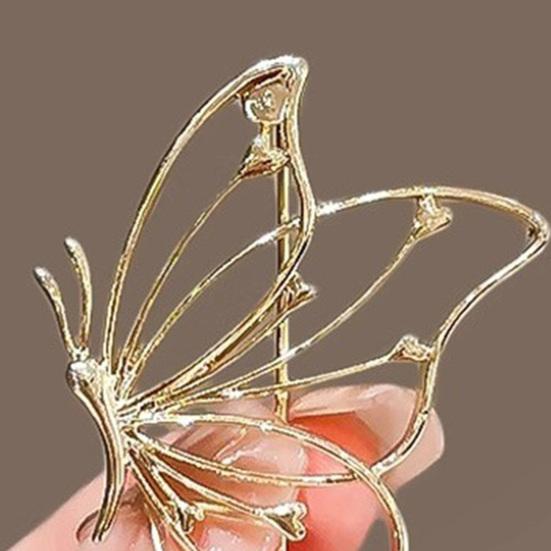 Women Brooch Smooth Polish Hollow Butterfly Design Lapel Pin Zinc Alloy Scarf Badge Versatile Collar Coat Accessories