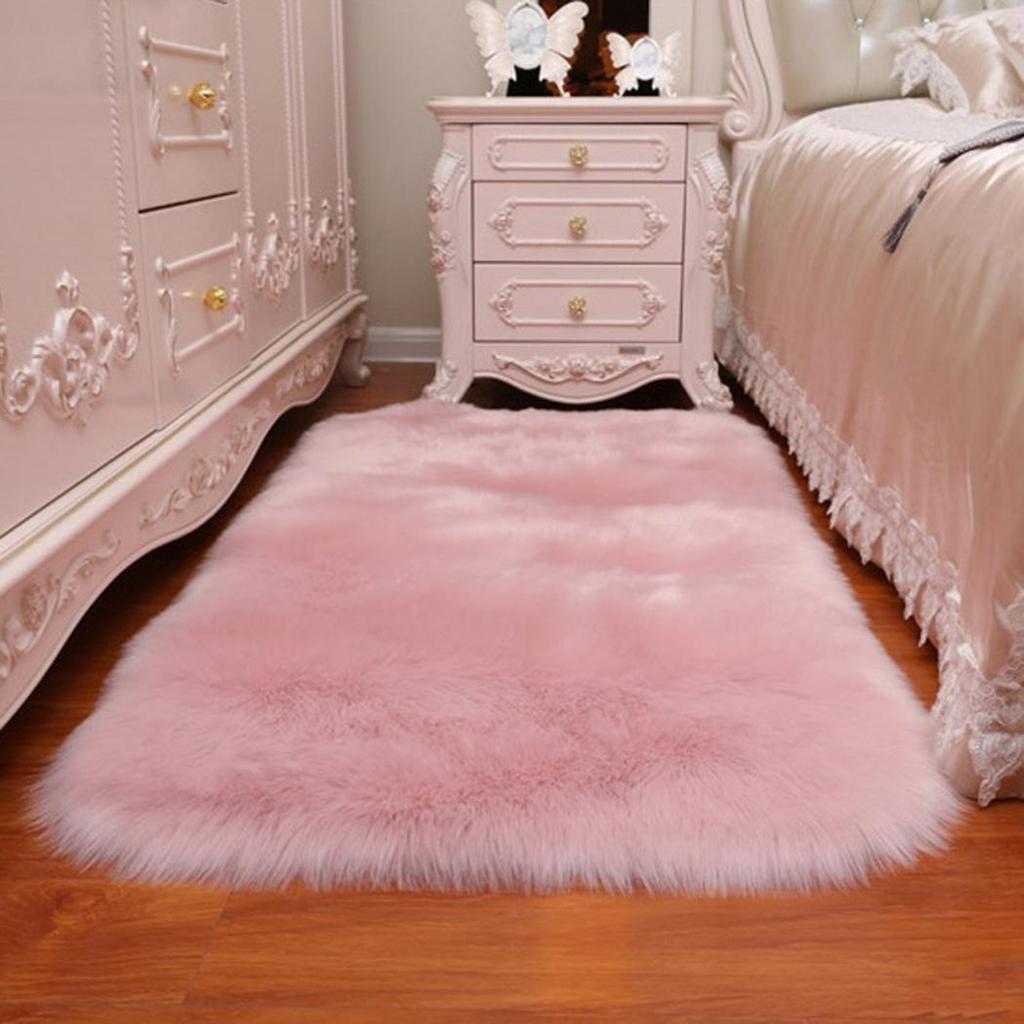Luxury Soft Square Sheepskin Rug Create a Stylish and Relaxing Atmosphere
