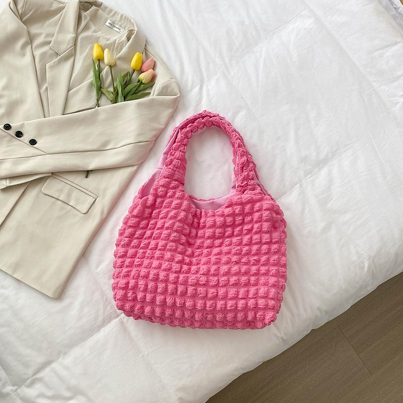 This Year's Popular Fashion Simple Temperament Commuter Pleated Bag Women's 2025 Shoulder Underarm Bag Portable Bucket Bag Tide