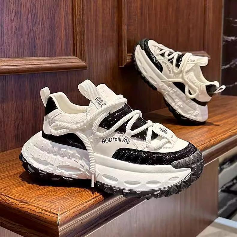 European Station Dad Shoes 2025 Spring Fashion Internet Celebrity Lacquer Lightweight Trendy Shoes Sports Heightening Casual Shoes