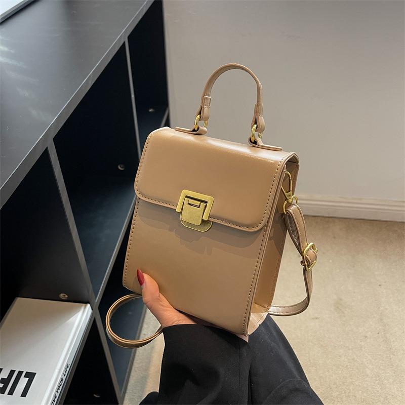 High-end Small Bag Women's New Portable Trendy One-shoulder Crossbody Vertical Simple Underarm Bag Small Square Bag