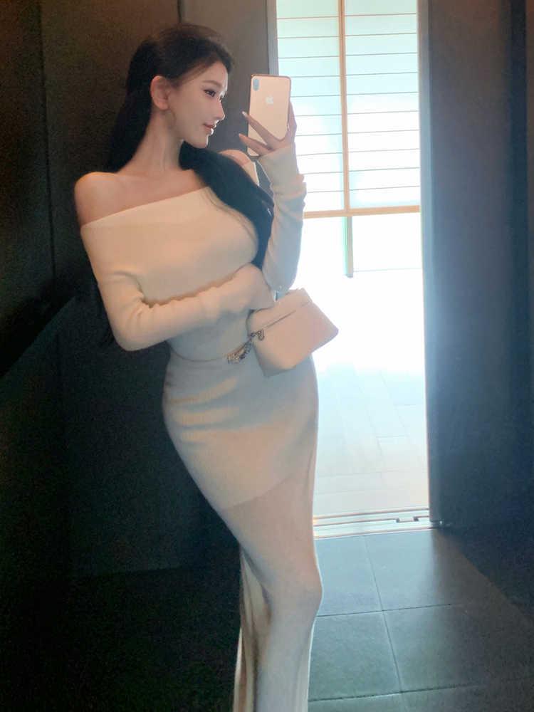 French Apricot One-Shoulder Knit Dress: Long Sleeve Autumn/Winter Slim Fit Bodycon with Cinched Waist and Patchwork Design.