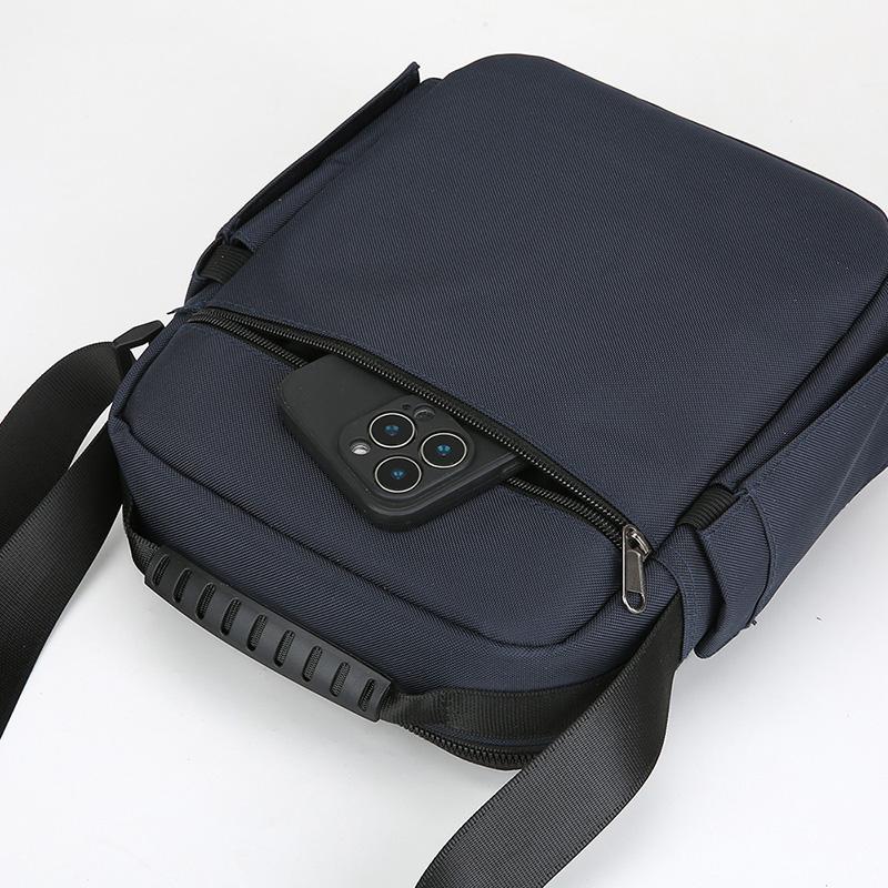 Men Multi-layer Shoulder Bag Fashionable Casual Lightweight Nylon Crossbody Bag for Daily Outing Commuting Small Handbag
