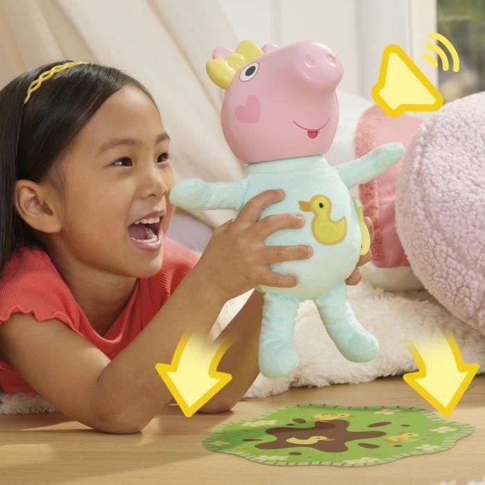 Peppa Pig Gros câlins Evie, poupée interactive avec accessoires, dès 3 ans